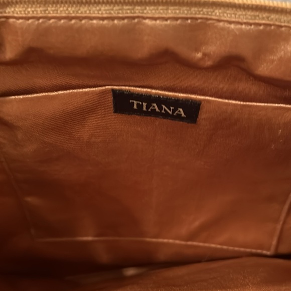 TIANA Clutch Bag - Picture 4 of 4